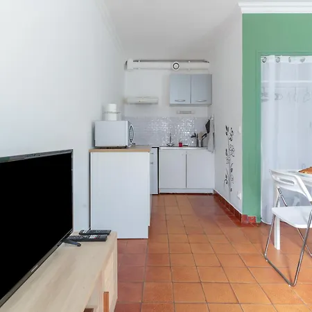 Avec Terrasse, Gare A 200m Et Parking Gratuit